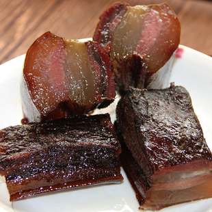 舌尖上 柏枝柴火烟熏五花肉农家自制土猪腊肉咸香 中国四川特产