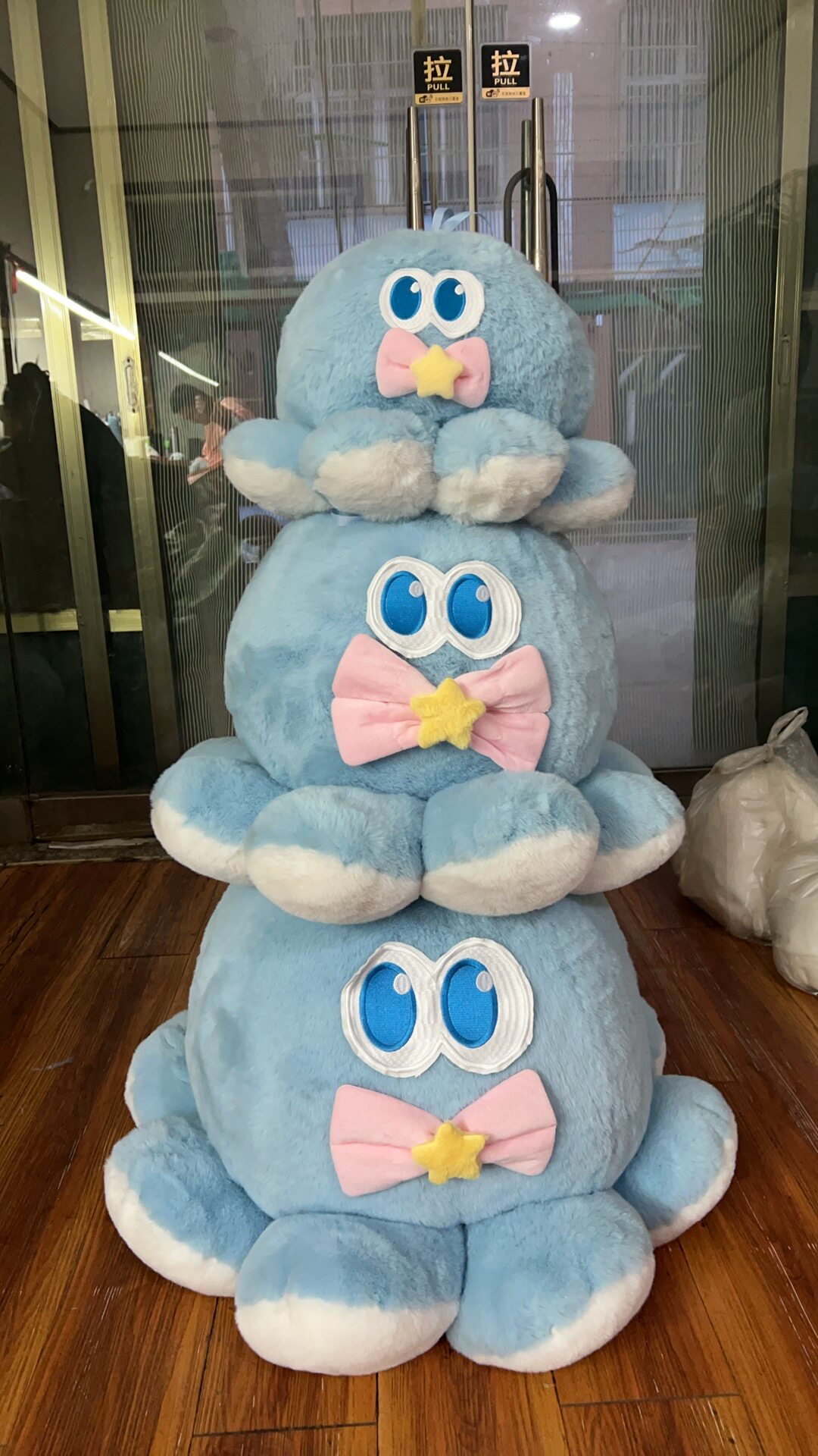 张杰八花毛绒抱枕可爱卡通玩偶公动漫毛绒/抱枕/坐垫