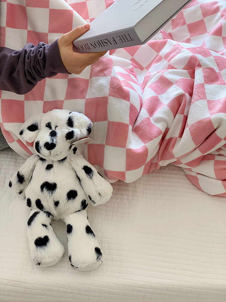 담요 바둑판 우유 벨벳 작은 담요 사무실 낮잠 소파 담요 싱글 및 더블 시트 산호 벨벳 커버 담요 겨울