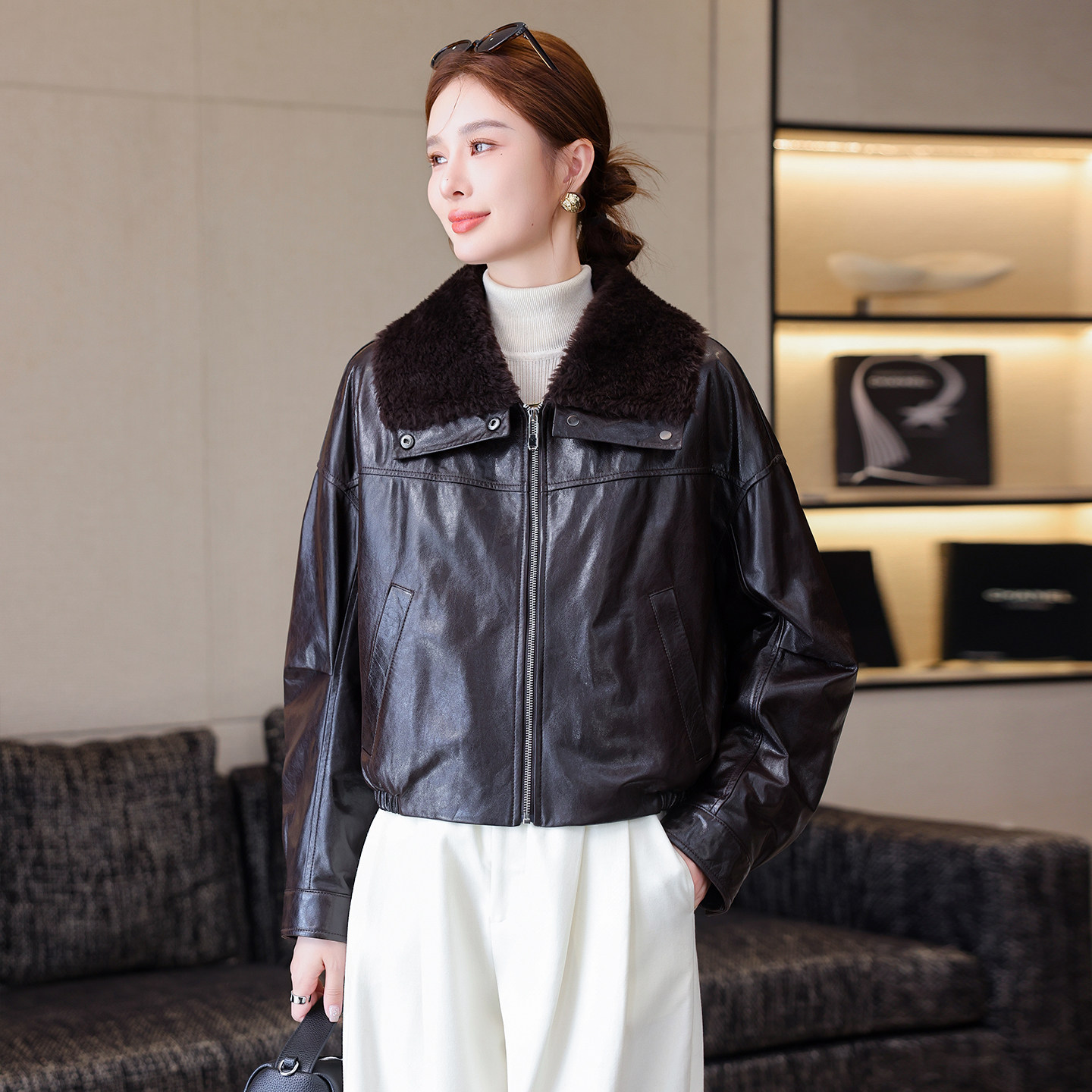 真皮羽绒服女绵羊皮海宁皮衣外套2025新款小个子夹克短款外套冬季