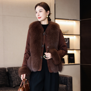 海宁高端白鹅绒女短款2025新款冬洋气狐狸毛领羽绒服妈妈皮草外套