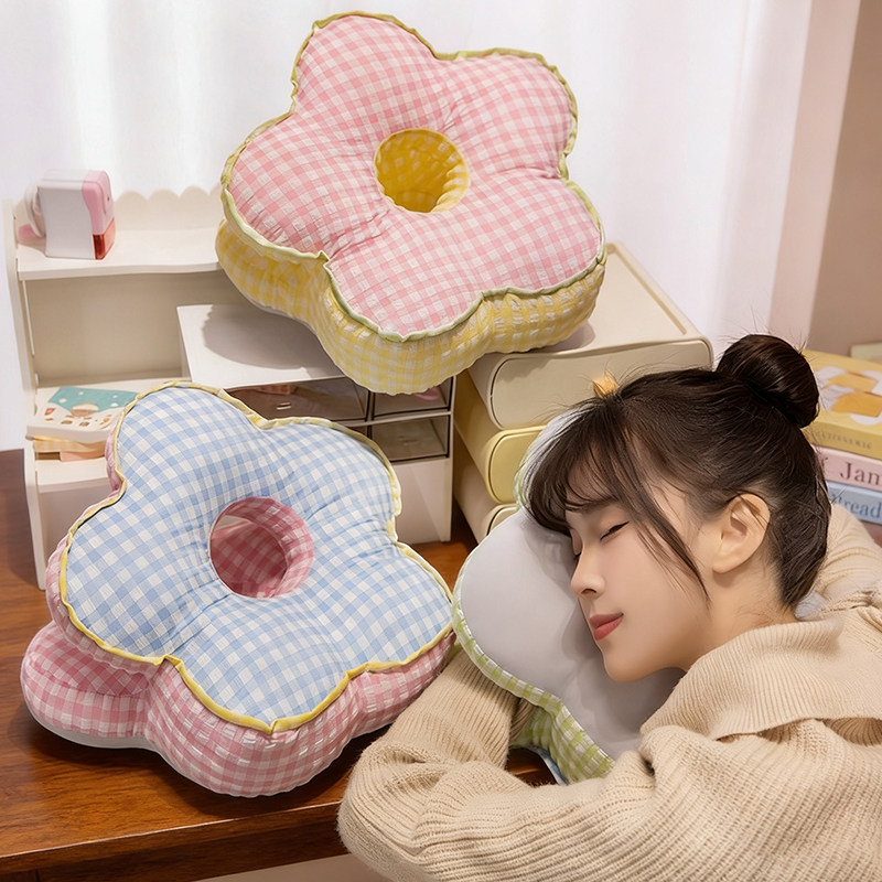花朵午睡枕办公室午睡神器小学生午休专用桌上趴睡枕女生睡觉抱枕
