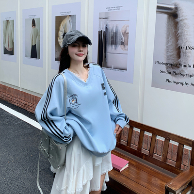 小吉家大码女装胖mm学院风长袖上衣秋季V领休闲印花宽松型卫衣女