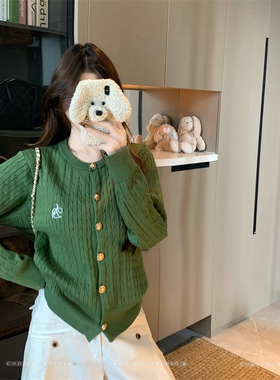 小吉家大码女装秋冬胖mm绿色显白宽松针织长袖开衫麻花毛衣外套女