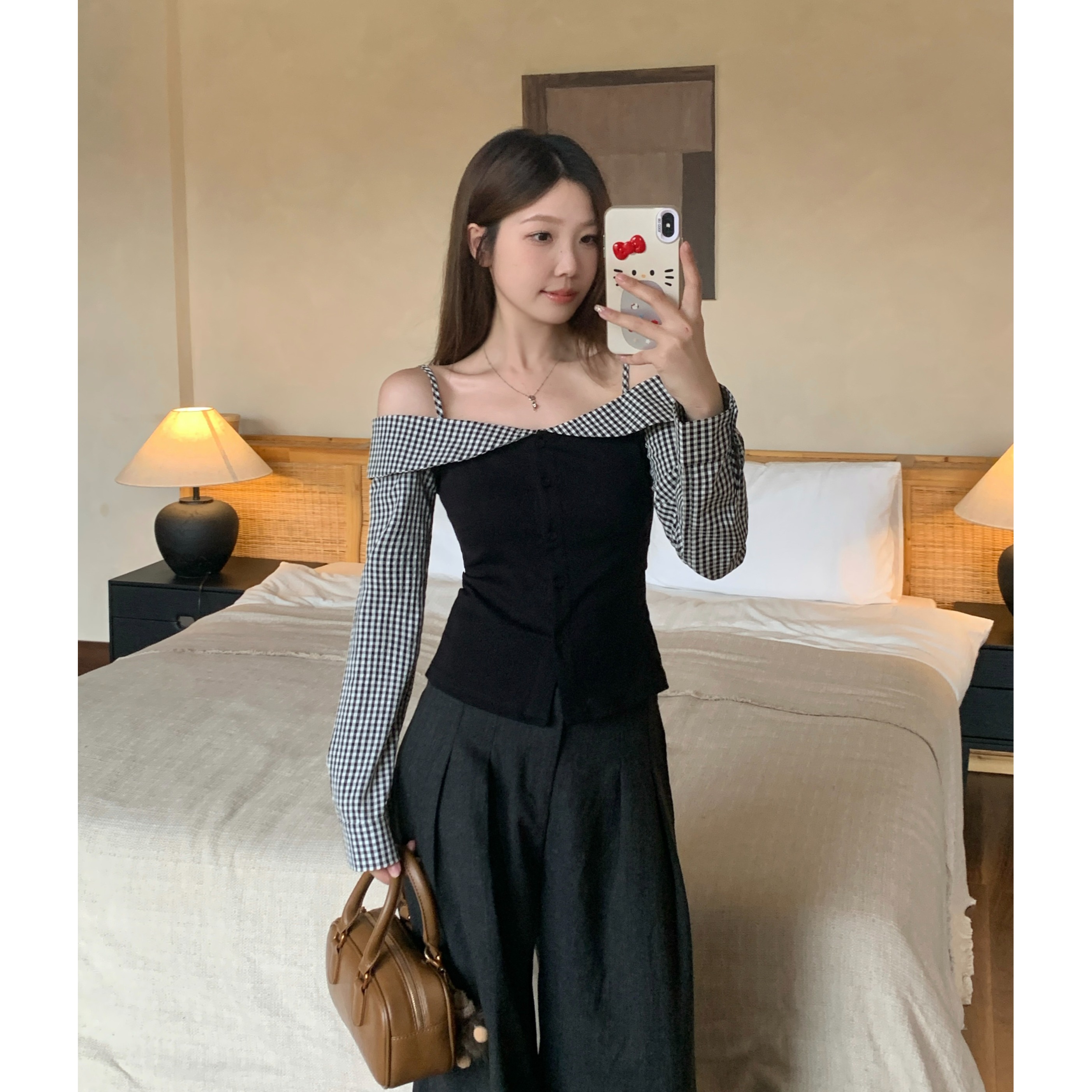 小吉家大码女装胖MM秋季假两件格子拼接露肩长袖一字肩修身上衣女