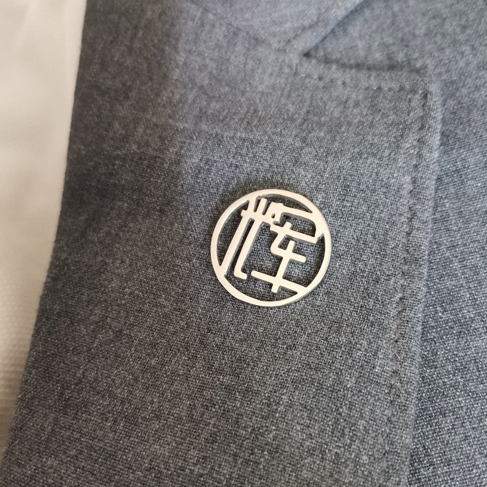 企业员工网红胸针徽章胸牌定制图片