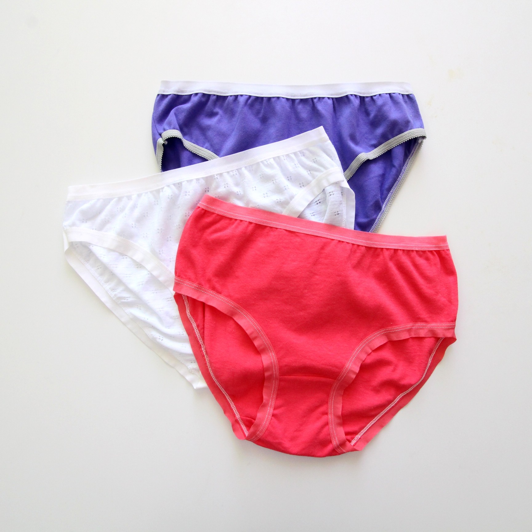 微瑕疵女士内裤棉质舒适透气中腰三角裤女生甜美俏皮简约自然短裤,女士内衣/男士内衣/家居服,女三角裤,淘宝优惠券,粉丝福利购,淘宝优惠卷