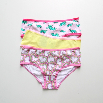 女士棉三角裤中低腰爱心甜美卡通