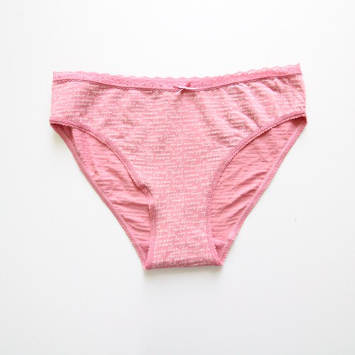 女士三角裤棉毛圈裆爱心蕾丝边