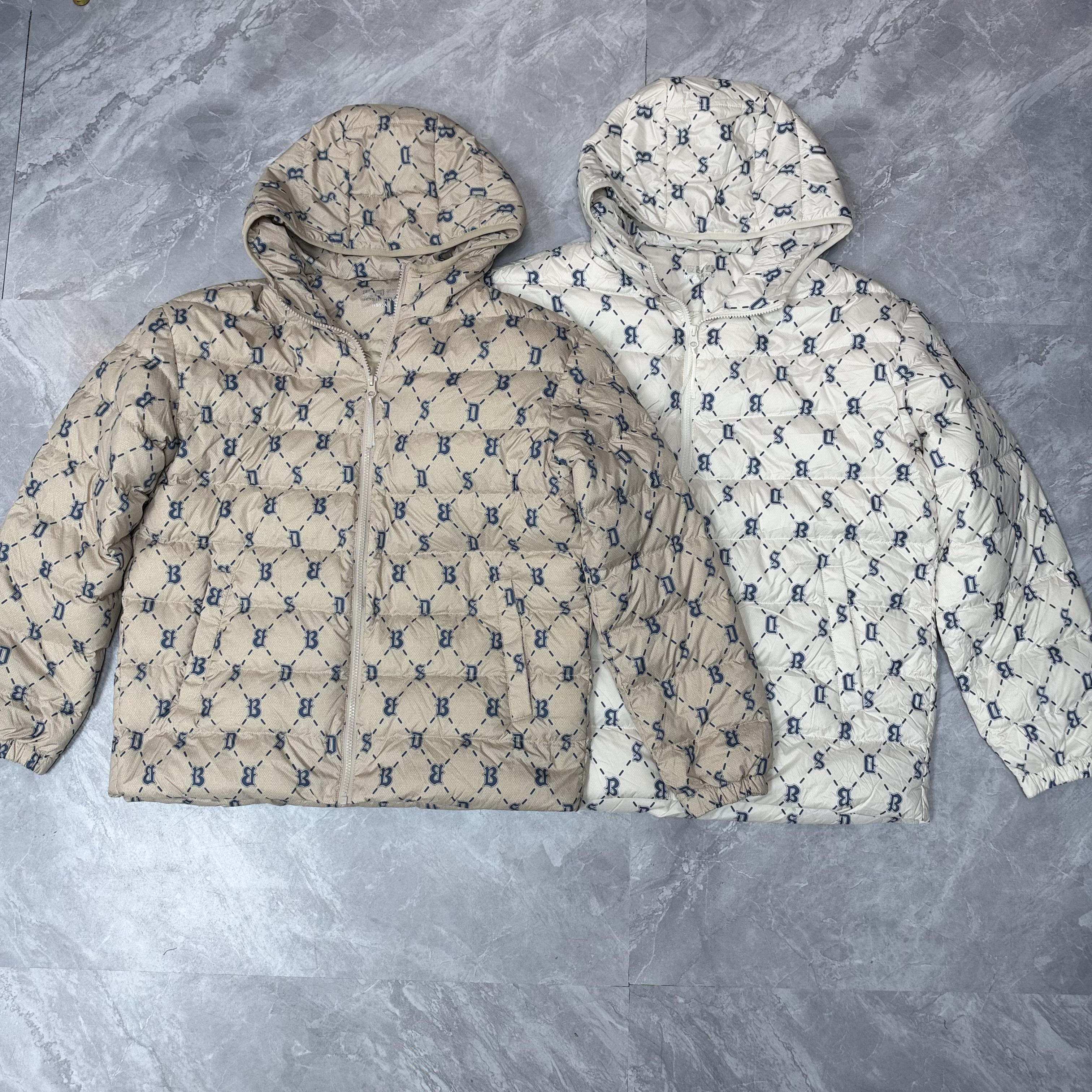10.12品牌高货 轻薄羽绒服男女同款秋冬季休闲立领保暖超轻便外套