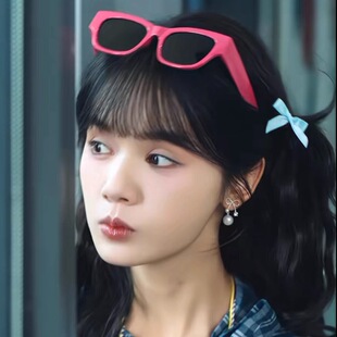 念念有词短剧女主桑鹿刘念同款方形墨镜多巴胺玫红色凹造型太阳镜