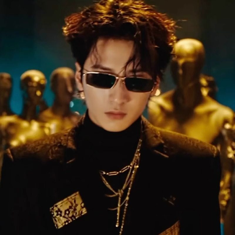 严浩翔同款百搭潮流墨镜男欧美复古小框太阳眼镜凹造型嘻哈新说唱