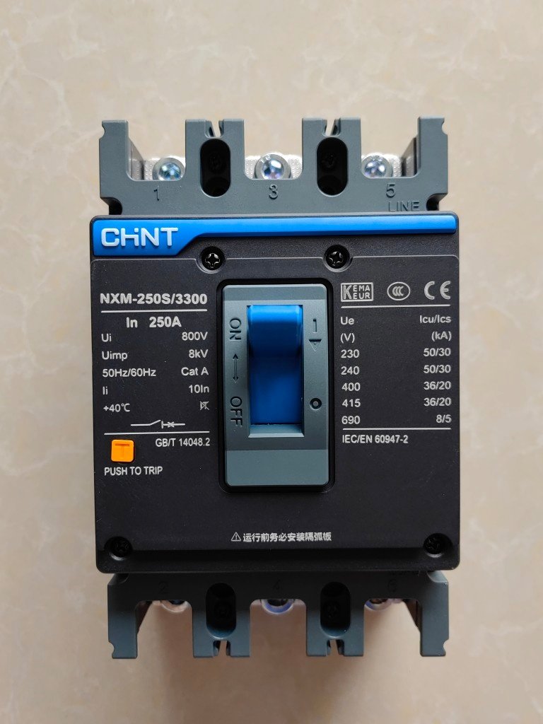 正泰断路器 NXM-250S/3300 250A塑料外壳式断路器三极250安空开,五金/工具,低压断路器,淘宝优惠券,粉丝福利购,淘宝优惠卷