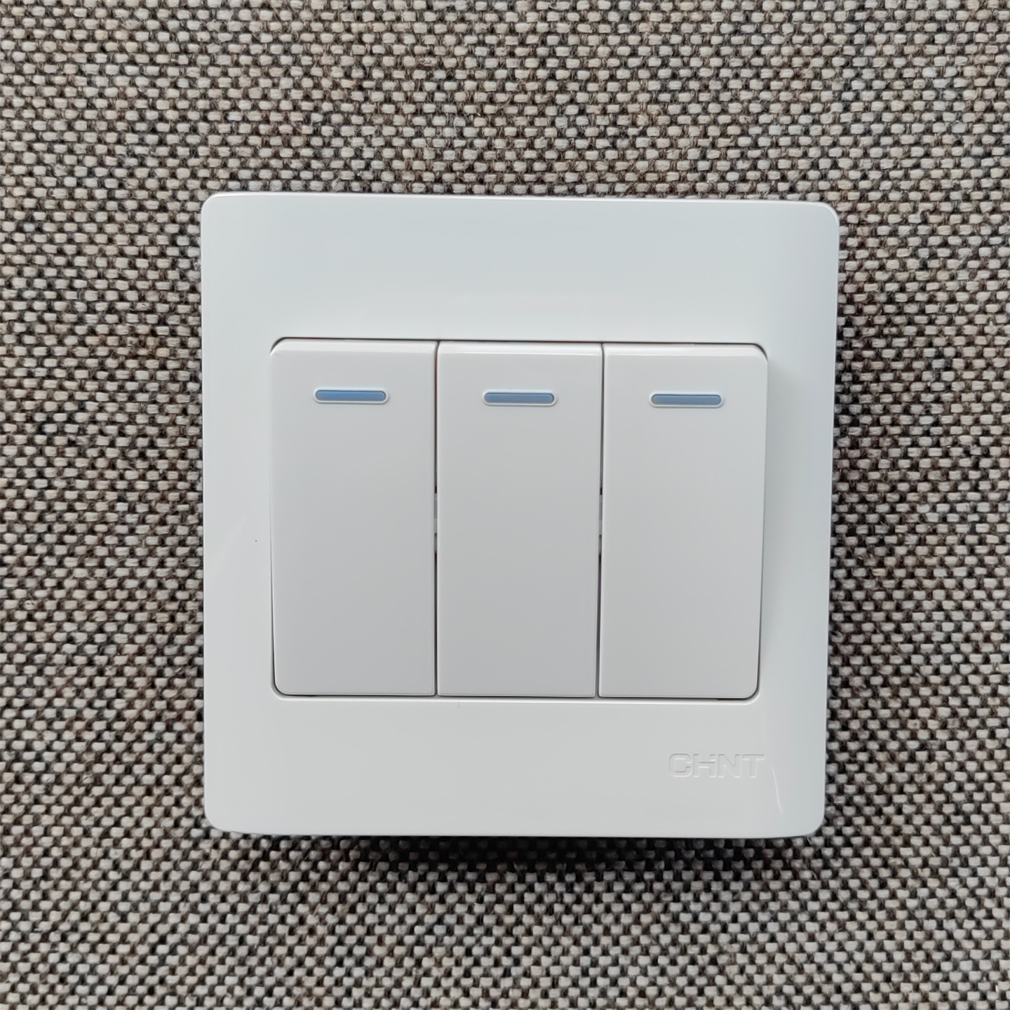 正泰开关面板86型插座 三联单控开关 三位单开NEW7-W00500A面板