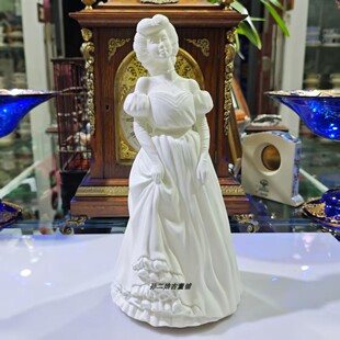 英国Royal Worcester皇家伍斯特精骨瓷哑光素瓷《暮色》淑女瓷偶