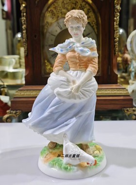 英国原产Royal worcester精骨瓷乡村系列农场主夫人瓷偶中古限量