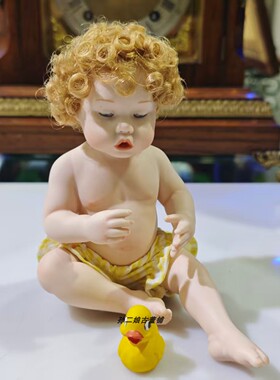 The Ashton Drake美术馆发行著名艺术家Titus Tomescu创作瓷娃娃