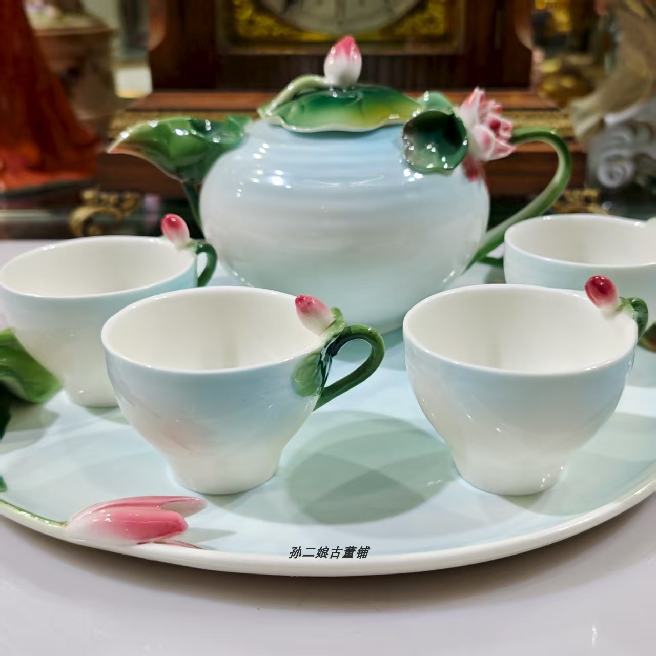 英国著名珠宝品牌Graff设计制作瓷雕荷塘月色茶托茶壶茶杯6件套装
