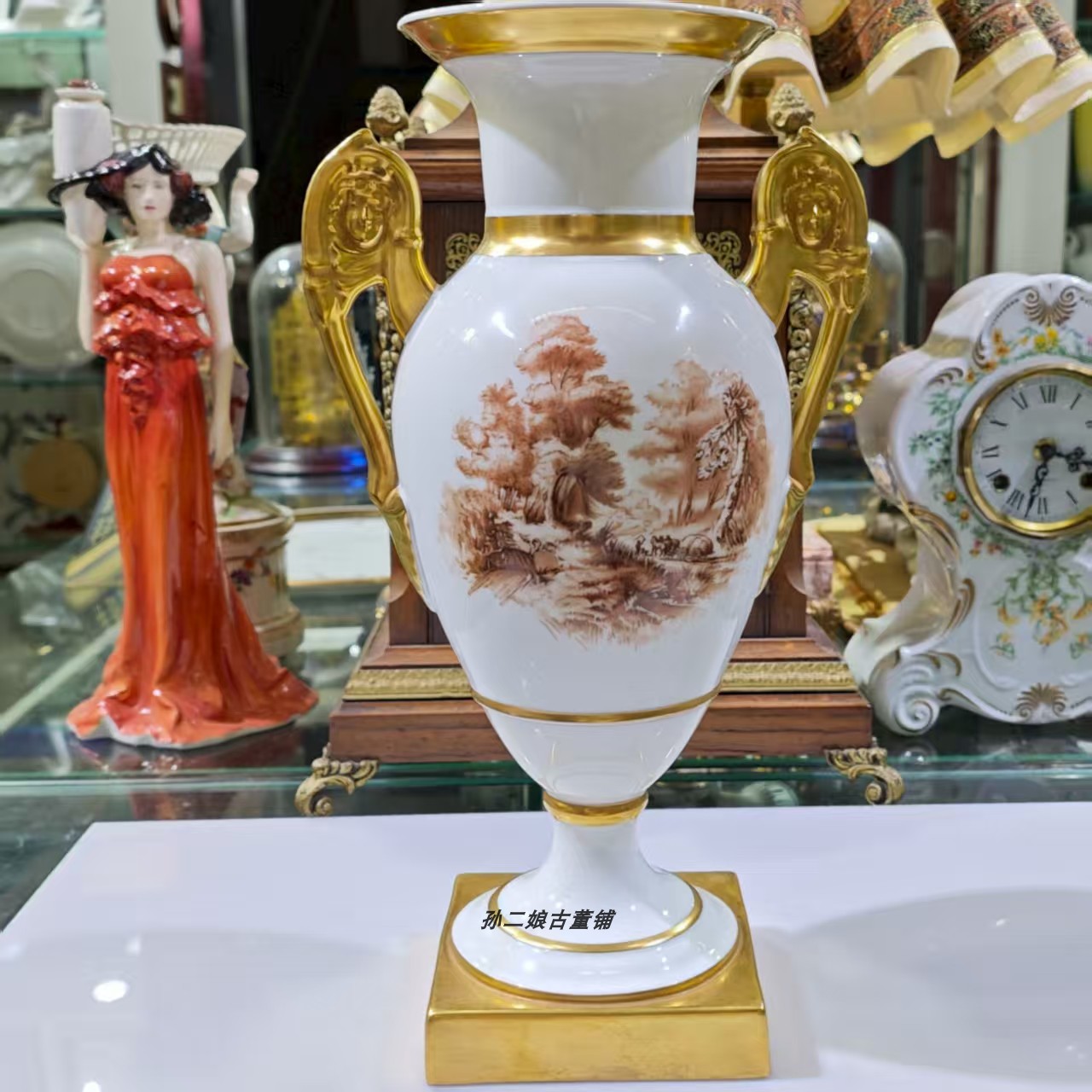 葡萄牙产Vista Alegre重镏金手绘田园风光双耳浮雕大花瓶赏瓶中古