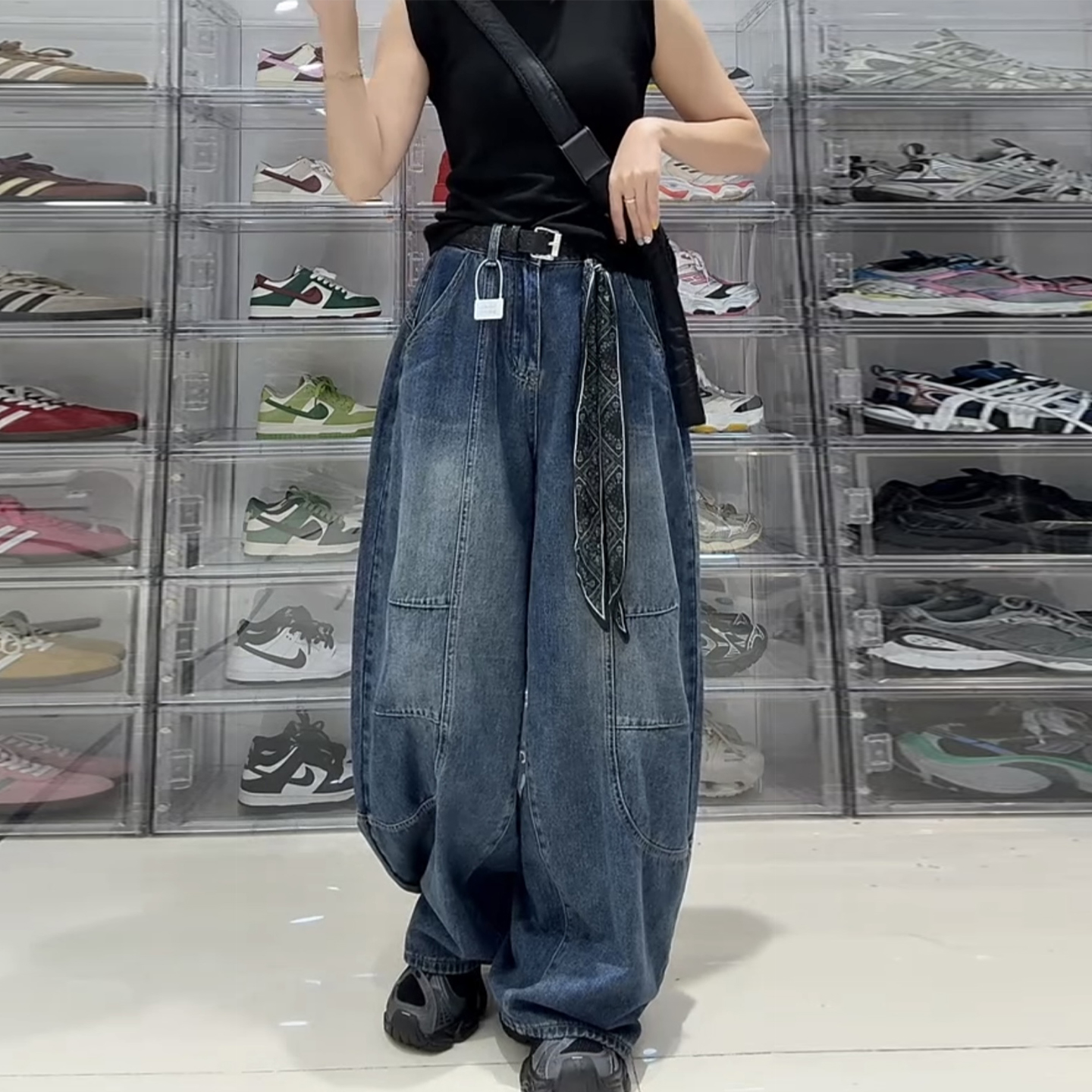 欧货宽松显瘦弯刀裤女
