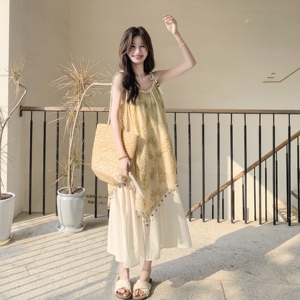 法式度假风刺绣流苏不规则拼接吊带裙女2025夏季新款假两件连衣裙图片
