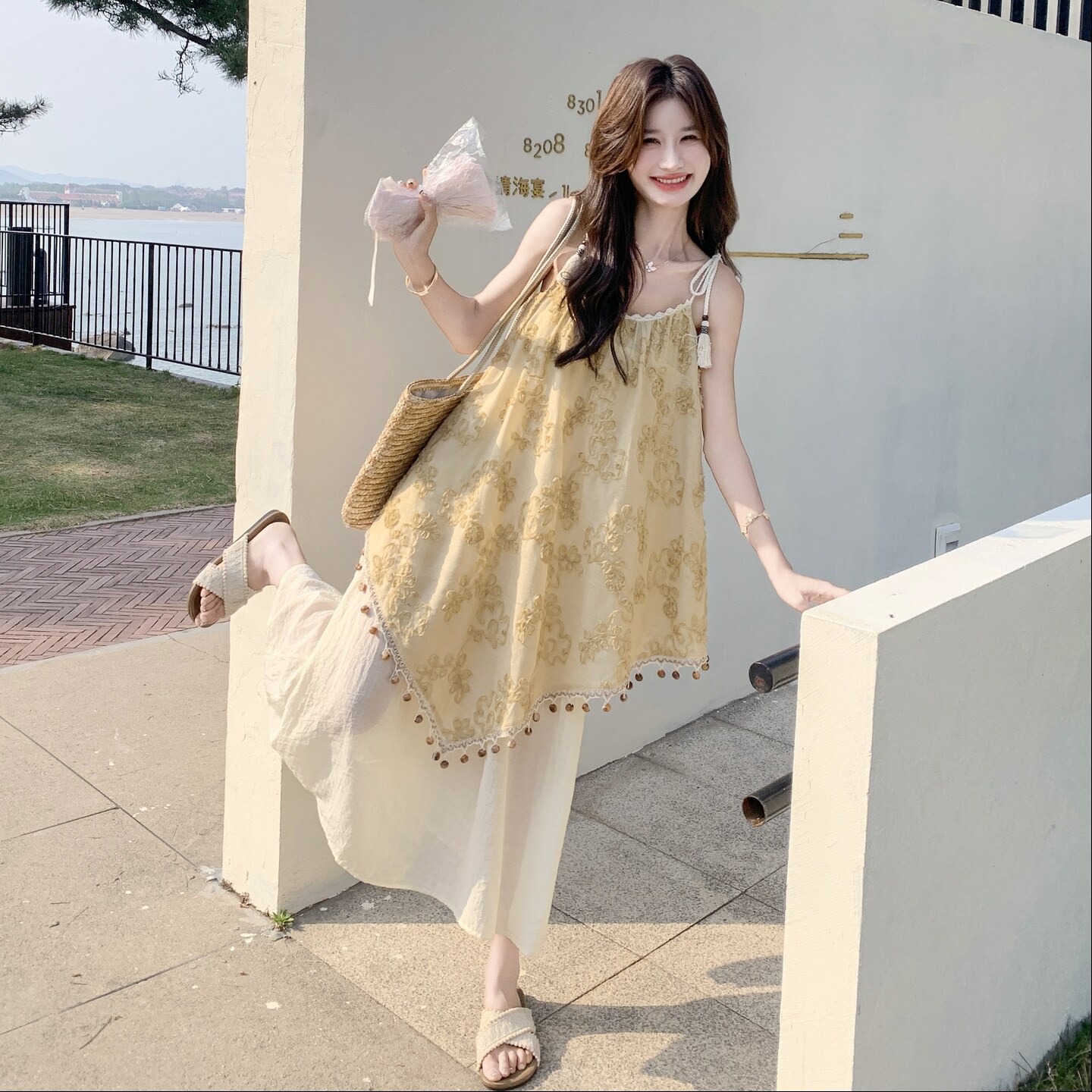 法式度假风刺绣流苏不规则拼接吊带裙女2025夏季新款假两件连衣裙,女装连衣裙,2C119