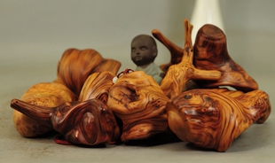 随形太行崖柏手把件香插根雕倒流香笔挂笔筒摆件天然红白料