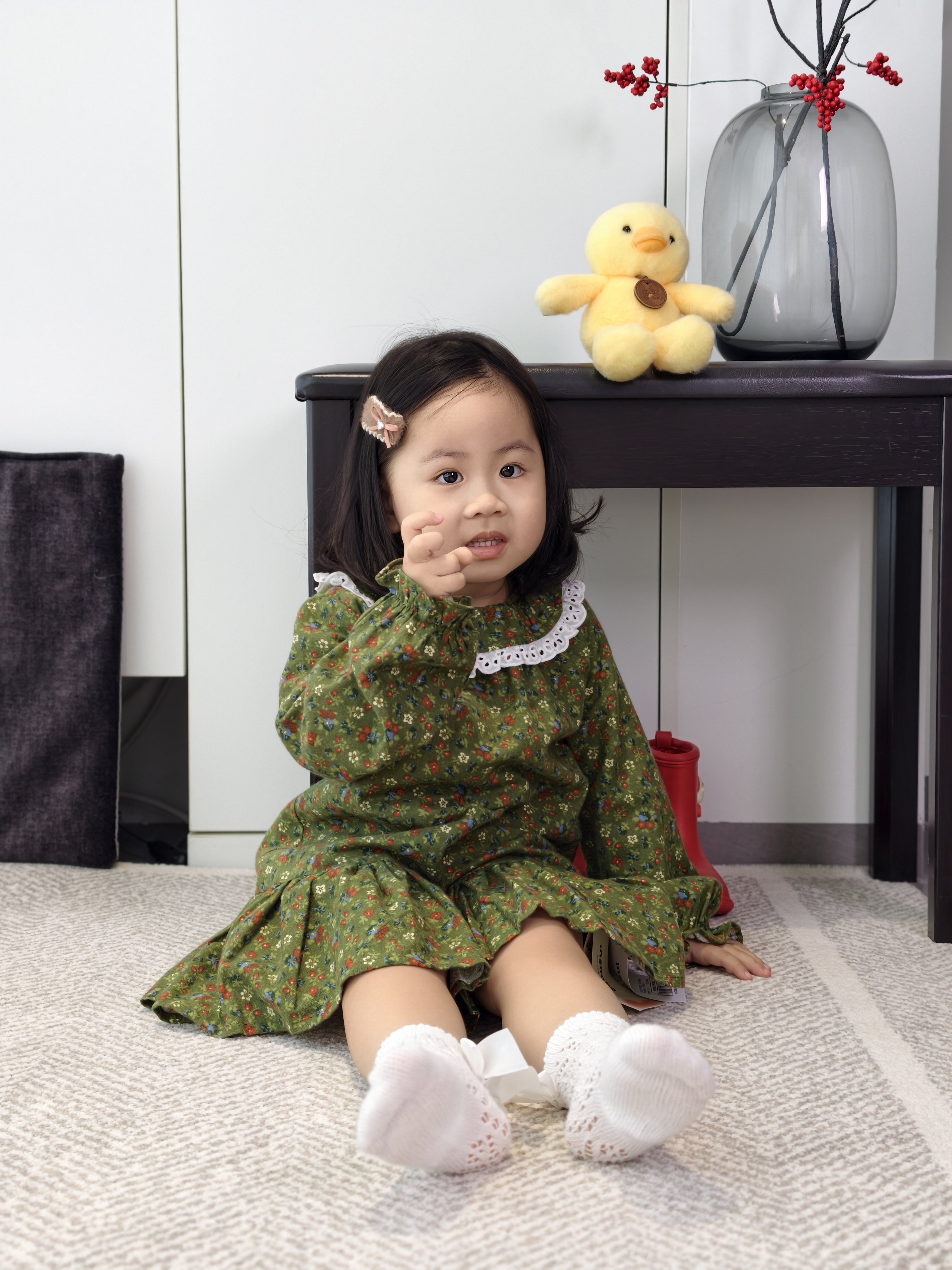 小妍童装2026秋冬儿童秋装复古碎花小童连衣裙荷叶领女童中长裙子