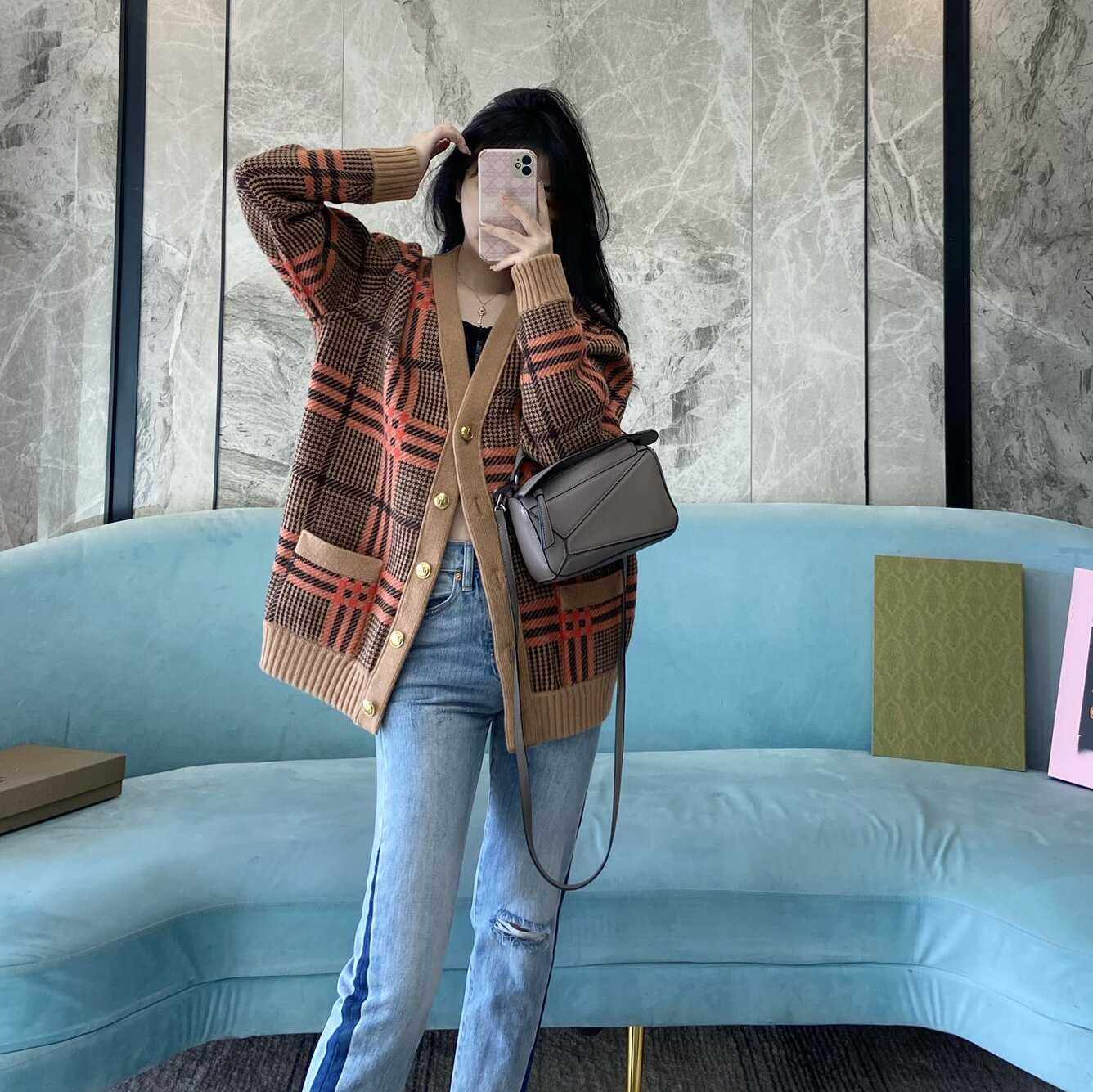 欧货宽松慵懒风女士外套中长款针织衫双面穿格纹字母提花羊毛开衫