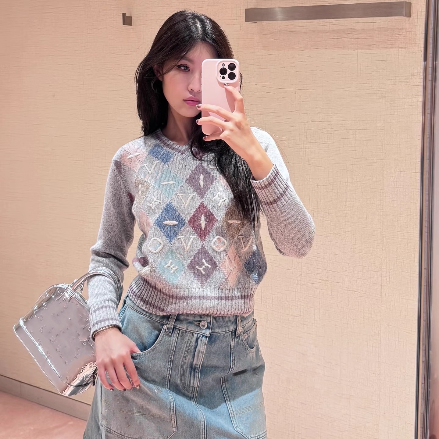 V领打底衫女秋冬穿搭羊绒针织衫