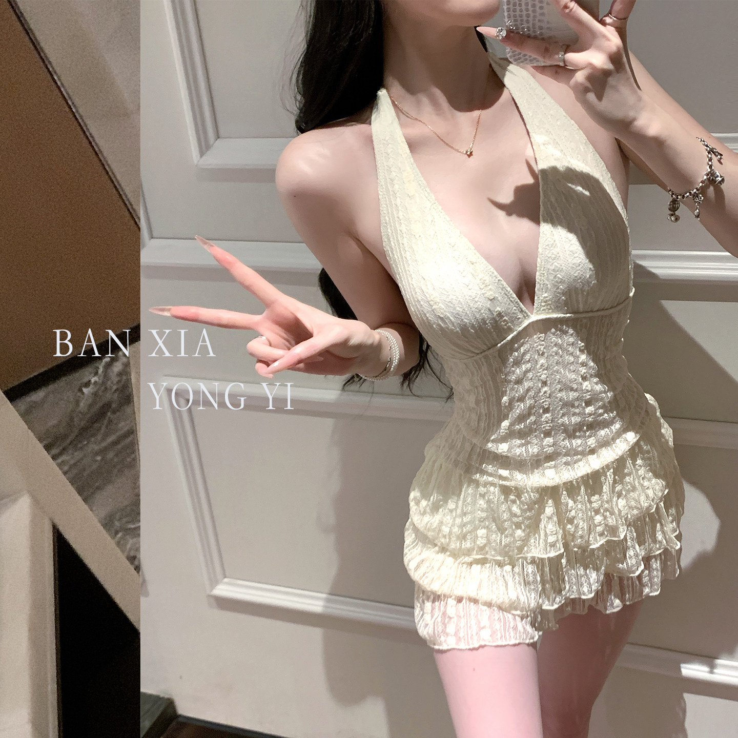 蕾丝V领挂脖连体泳衣女荷叶边性感泳装显瘦遮肚温泉度假2026新款