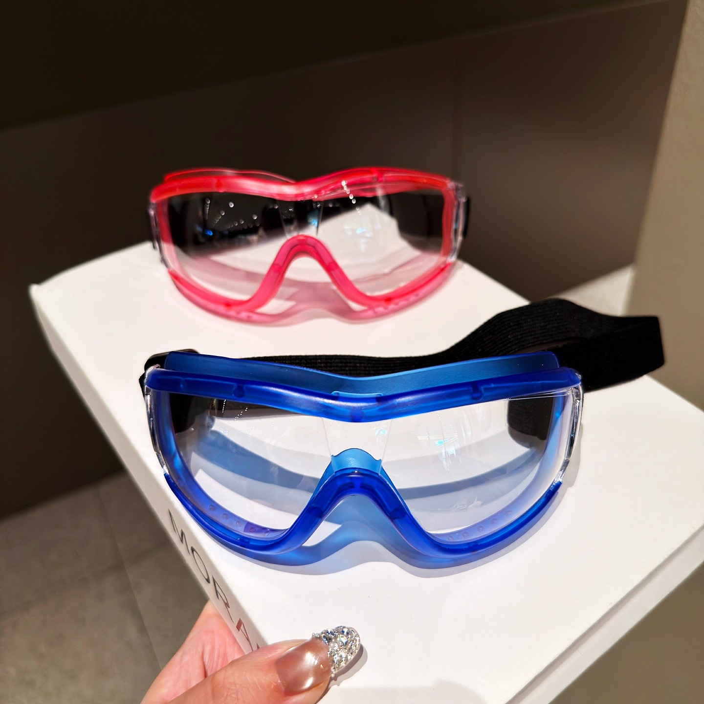 儿童护目镜骑行游泳眼镜户外防护风镜小孩打水仗眼睛防花粉防灰尘