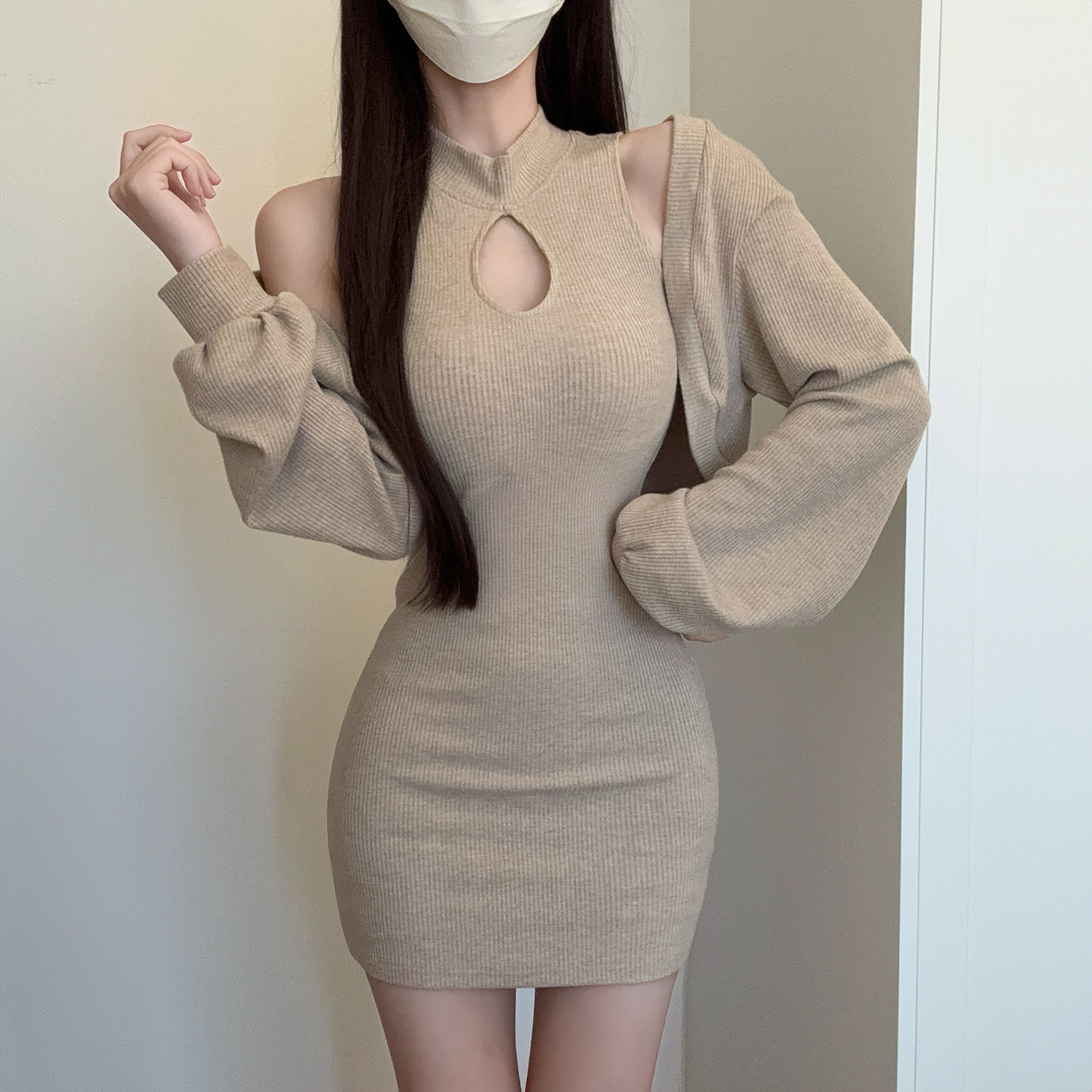 IQCQ轻奢定制纯欲辣妹风针织无袖背心包臀裙女修身显瘦开衫两件套