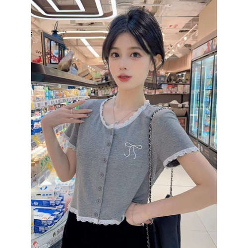 2025女装夏季新款法式甜美小众蕾丝正肩T恤减龄显瘦绝美短款上衣