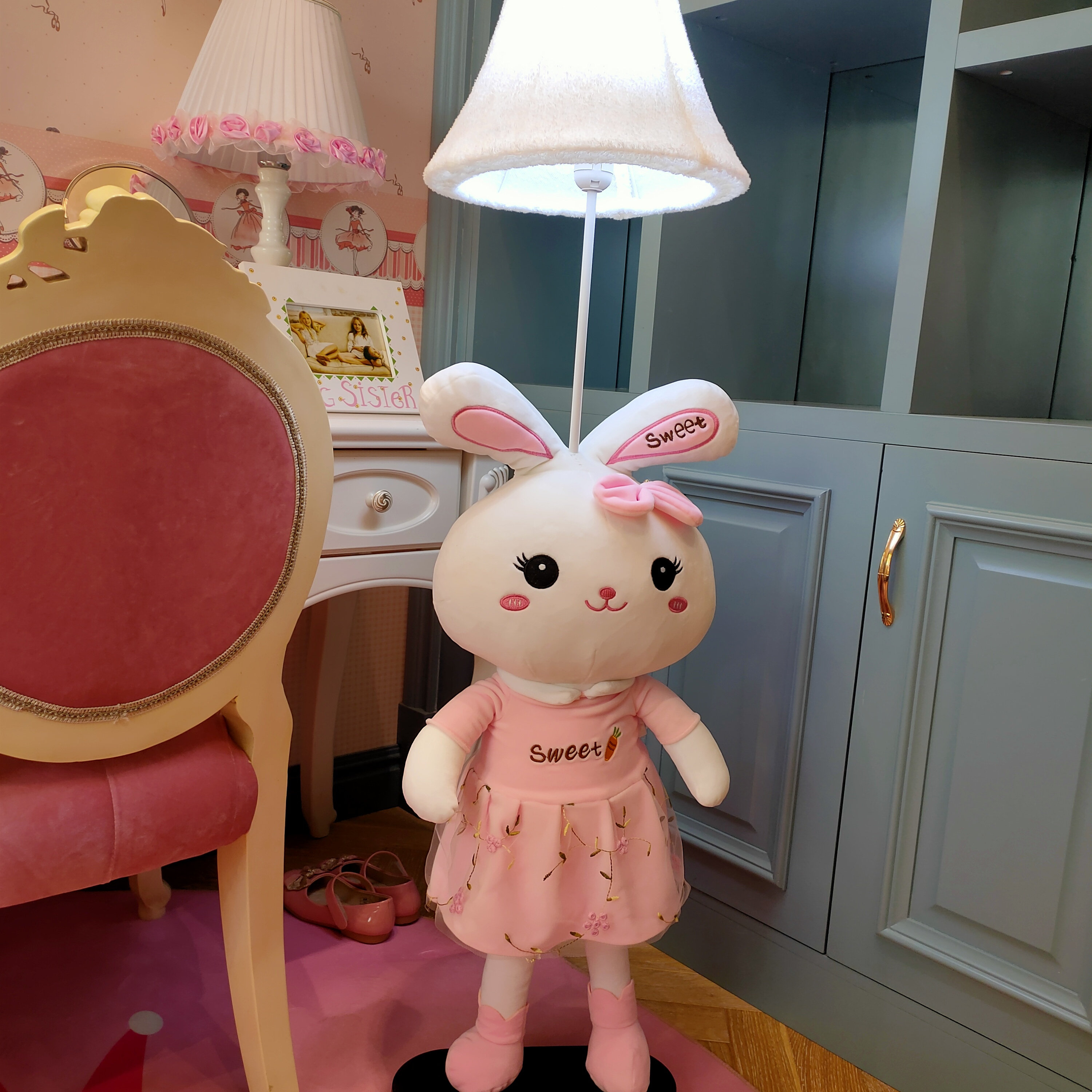 兔子落地灯男孩卧室儿童房氛围装饰台灯女孩高颜值卡通可爱床头灯