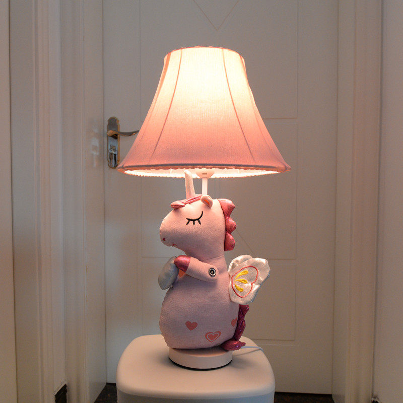 台灯卧室床头灯女孩可爱创意卡通地灯公主温馨调光灯儿童护眼装饰