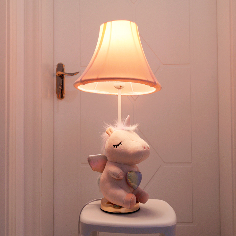 儿童房卧室台灯少女心公主灯护眼现代简约主卧房间灯男孩女孩夜灯
