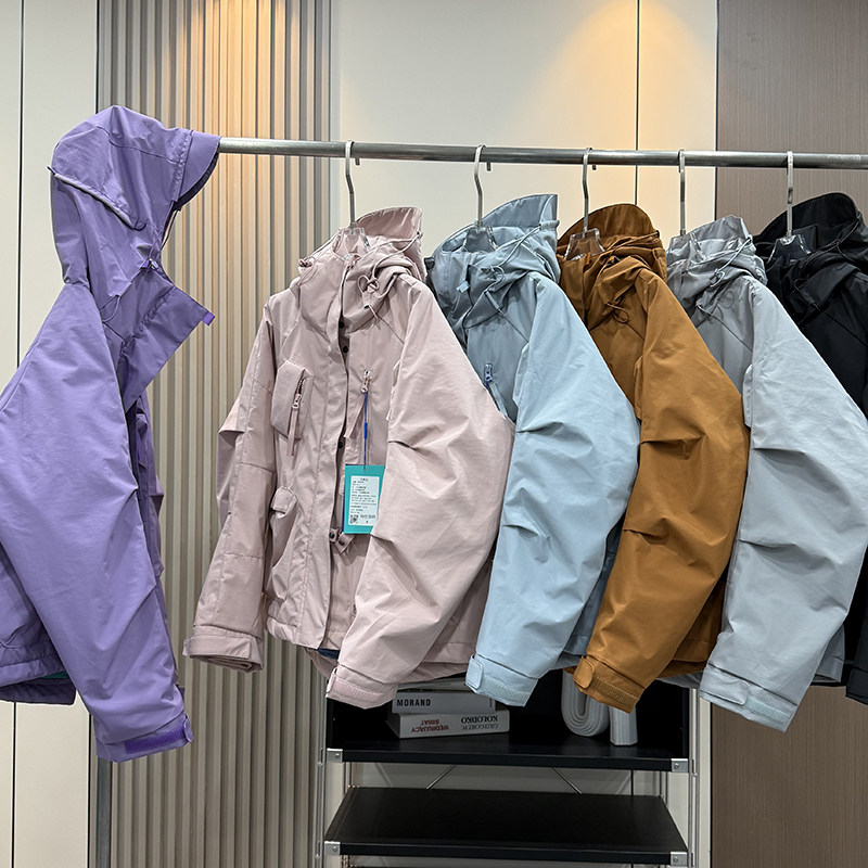 山系户外！冬新品宽松加厚夹棉保暖防风防水连帽冲锋衣棉服外套女