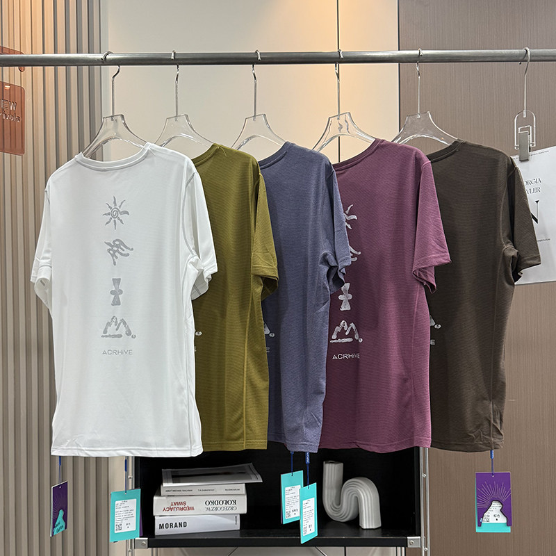 大厂订单！男女款轻薄透气复古图腾印花徒步登山户外速干短袖T恤