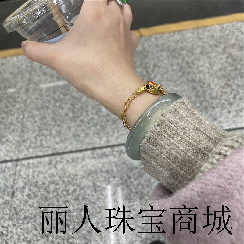 缅甸冰种飘绿翡翠手镯女款礼物玉髓玛瑙镯飘花玉镯子正品圈口玉环