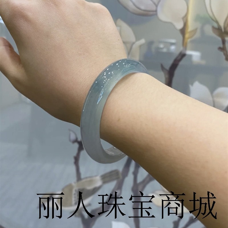 翡翠色手镯女款飘绿花冰种油青玉镯子缅甸老坑玉石礼物水润贵妃镯