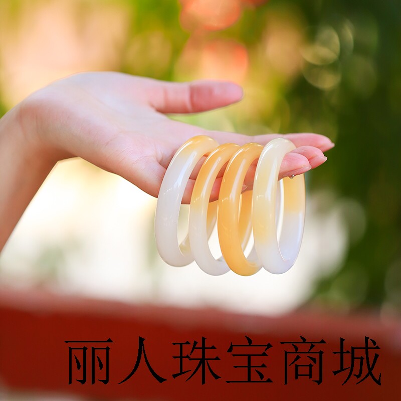 天然黄龙玉手镯俏色冰种糖白玉镯子金丝玉圆条手环少女款叮当镯子