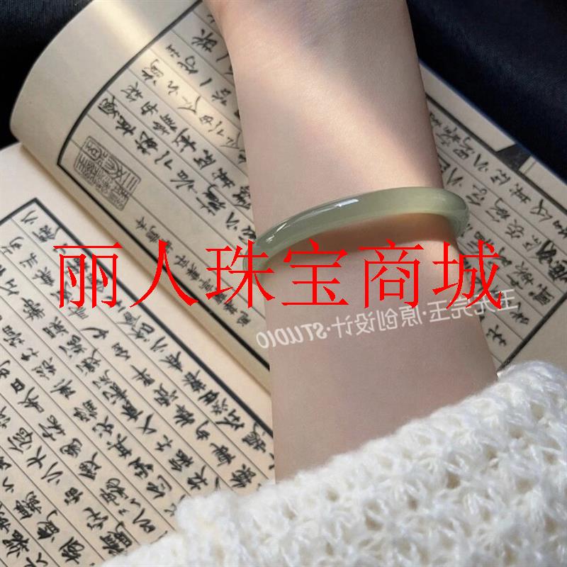 玛瑙手镯油青色玉髓镯子小叮当6m细圆条高冰种茶青冰透水晶送礼物