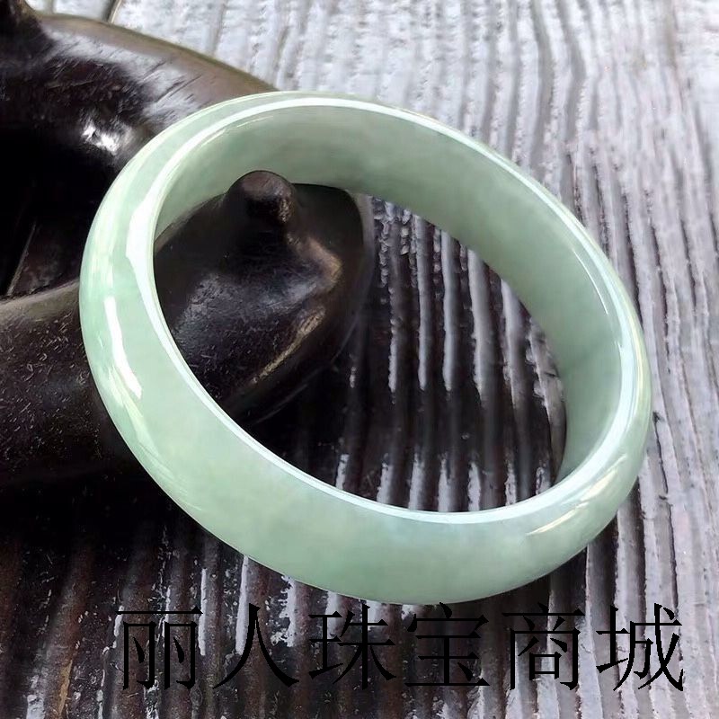 纯高端豆种翡翠手镯女款浅绿色飘蓝花玉镯子冰糯种百搭正品玉石环
