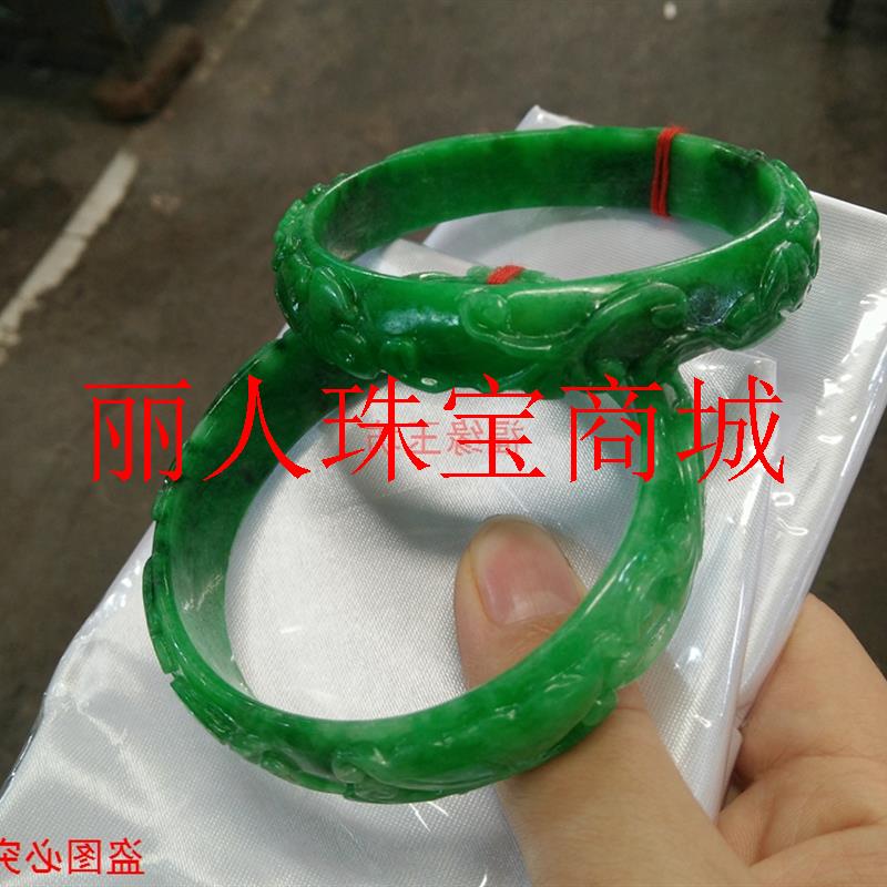 缅甸翡翠色干青雕花手镯祖母绿铁龙生帝王绿手环如意老坑创意小众