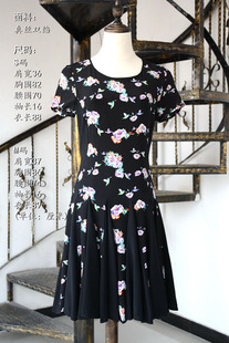 B882 显瘦 真丝双绉黑色小碎花短袖 连衣裙修身