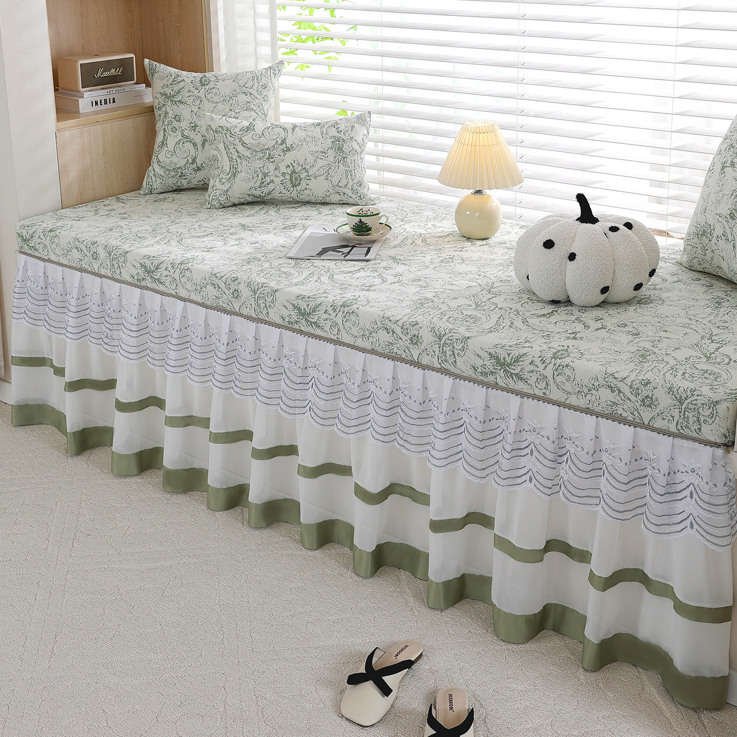 裙摆飘窗垫2025新款改造神器窗台垫子坐垫轻奢高级感四季通用定制