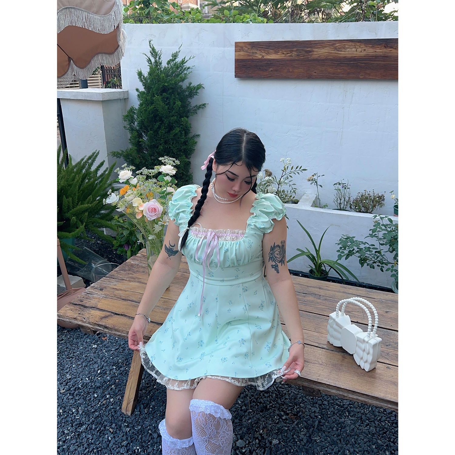 Boolibyoo 油画少女大码ins法式少女复古碎花吊带连衣裙甜妹A字裙
