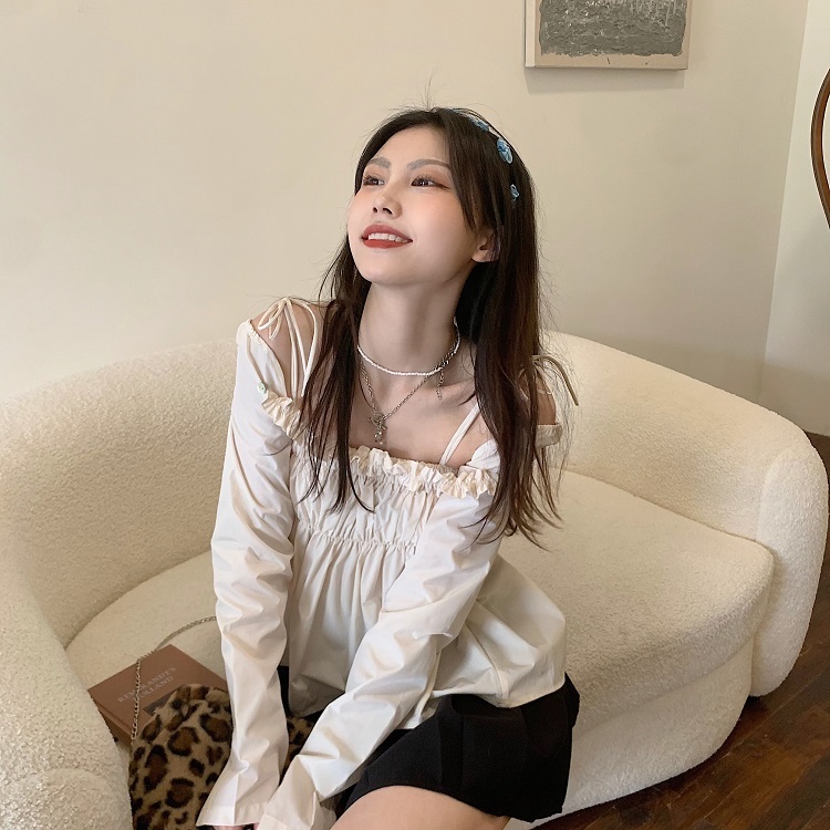 A variety of ways to wear pleated off shoulder suspender detachable Long Sleeve Shirt