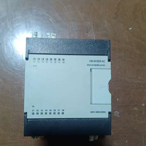 控制器 V80-M16DR-AC ，成色非常漂亮，功能包好用
